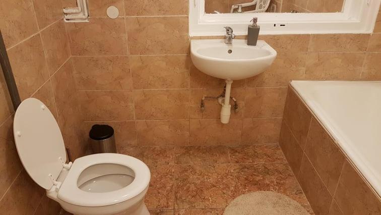 Naperkely Apartman Apartment Badacsonytomaj Exterior photo